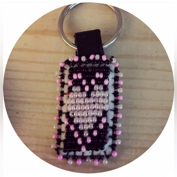🪡Handmade Mini Beaded ❤️ Keychain - Picture 1 of 4
